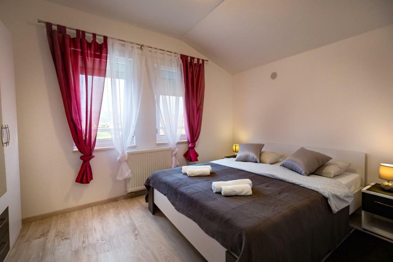 Arenta Apartments Metković Esterno foto